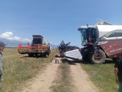 Фото авто Claas Dominator D-108