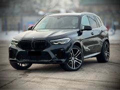 Photo of the vehicle BMW X5