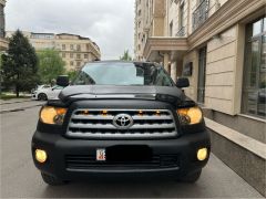 Сүрөт унаа Toyota Sequoia