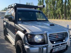 Сүрөт унаа Mitsubishi Pajero