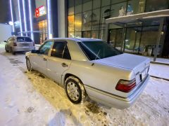 Фото авто Mercedes-Benz W124