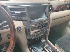 Photo of the vehicle Lexus LX