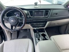 Сүрөт унаа Kia Carnival