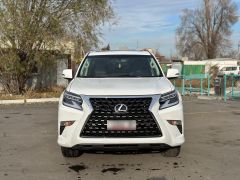 Photo of the vehicle Lexus GX