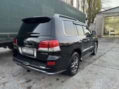 Photo of the vehicle Lexus LX