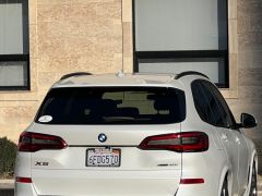 Photo of the vehicle BMW X5