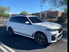 Photo of the vehicle BMW X7