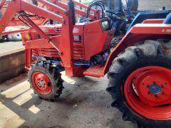 Сүрөт унаа Kubota L3001