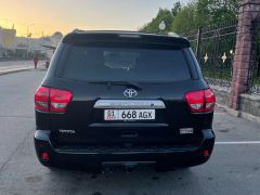 Сүрөт унаа Toyota Sequoia