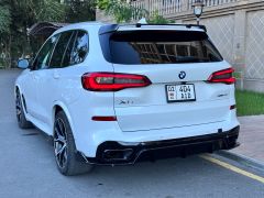 Photo of the vehicle BMW X5