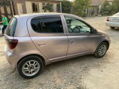 Сүрөт унаа Toyota Vitz