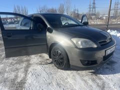 Сүрөт унаа Toyota Corolla