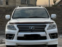 Photo of the vehicle Lexus LX