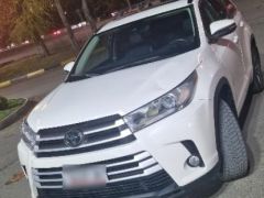 Photo of the vehicle Toyota Highlander