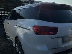 Photo of the vehicle Kia Carnival