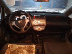 Фото авто Honda Jazz