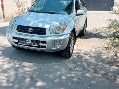 Сүрөт унаа Toyota RAV4