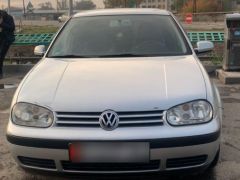 Фото авто Volkswagen Golf