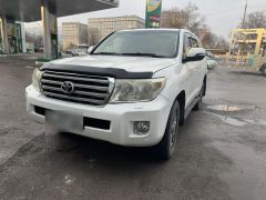 Photo of the vehicle Toyota Land Cruiser