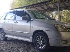 Сүрөт унаа Suzuki Liana