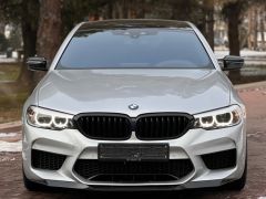 Photo of the vehicle BMW 5 Series