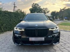 Фото авто BMW X7