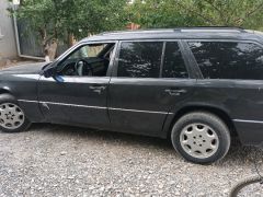 Photo of the vehicle Mercedes-Benz W124