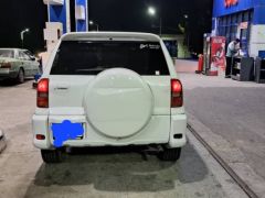 Сүрөт унаа Toyota RAV4