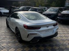 Сүрөт унаа BMW 8 серия