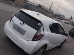 Фото авто Toyota Prius c