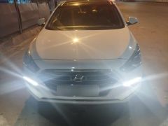 Сүрөт унаа Hyundai Elantra