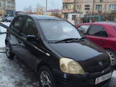 Сүрөт унаа Toyota Vitz