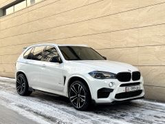 Photo of the vehicle BMW X5