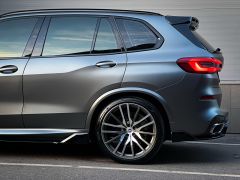 Photo of the vehicle BMW X5