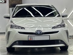 Фото авто Toyota Prius