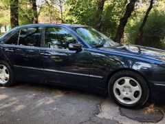 Photo of the vehicle Mercedes-Benz E-Класс