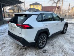 Сүрөт унаа Toyota RAV4