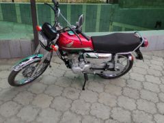 Photo of the vehicle Honda CB 125