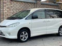 Photo of the vehicle Toyota Estima