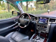 Сүрөт унаа Lexus LX