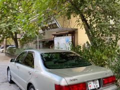 Сүрөт унаа Toyota Crown