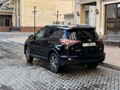 Сүрөт унаа Toyota RAV4