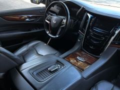 Photo of the vehicle Cadillac Escalade