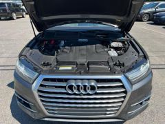 Photo of the vehicle Audi Q7