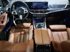 Photo of the vehicle BMW X5