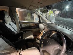 Photo of the vehicle Toyota Alphard