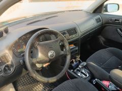 Фото авто Volkswagen Golf