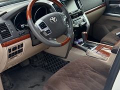 Photo of the vehicle Toyota Land Cruiser