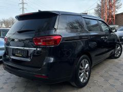 Photo of the vehicle Kia Carnival