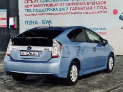 Фото авто Toyota Prius